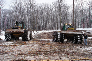 Grapple skidder 521